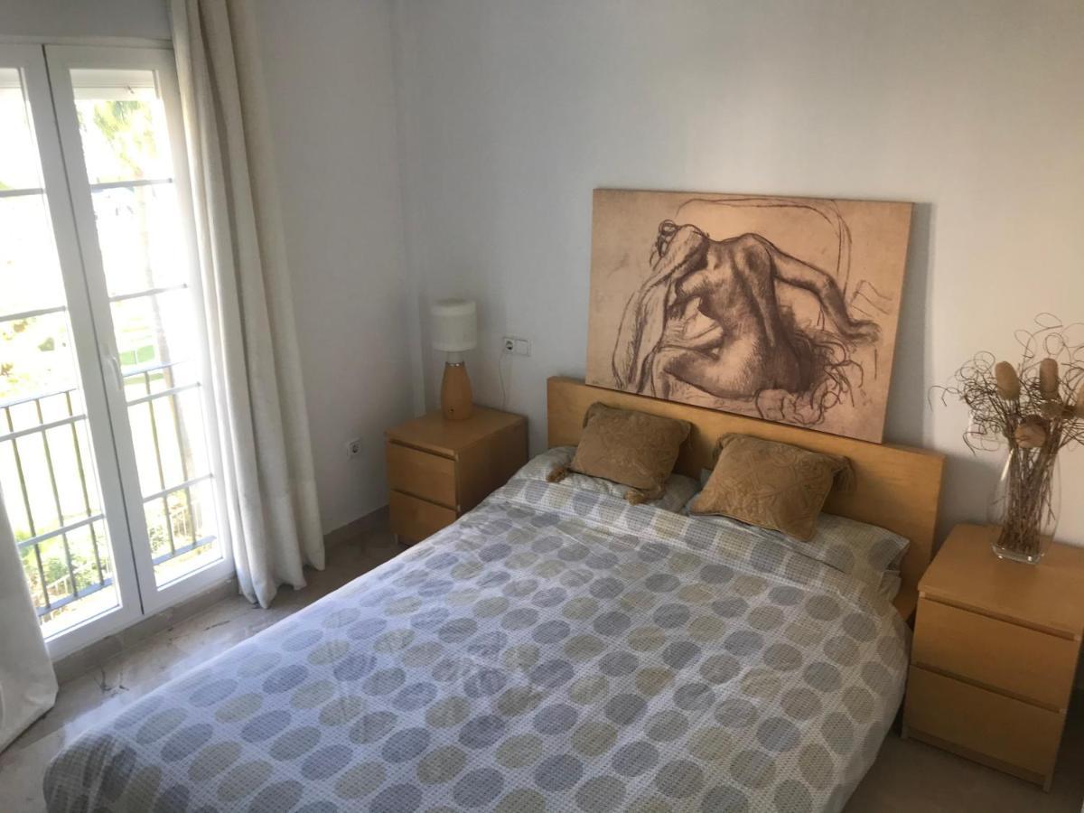 3 Storey Townhouse - Costa Del Sol Баия-де-Касарес Экстерьер фото